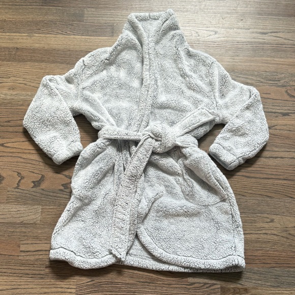aerie Other - Aerie Grey Sherpa Robe!